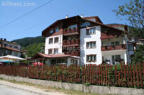 Shoky Hotel 3